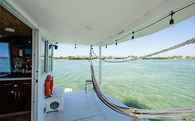 Beautiful Houseboat In Key West