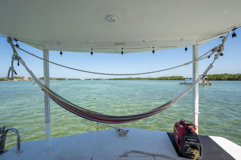 Beautiful Houseboat In Key West Hotel Exterior photo