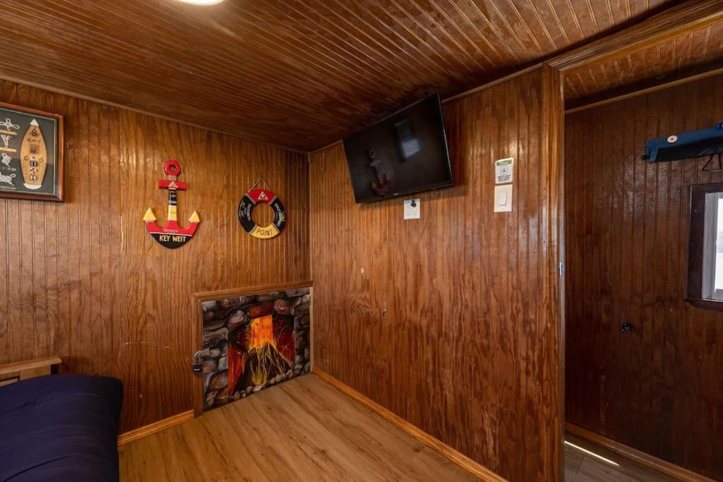 Beautiful Houseboat In Key West Hotel Exterior photo